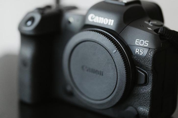 Boitier CANON EOS R5, Audio, Tv en Foto, Fotocamera's Digitaal, Zo goed als nieuw, Spiegelreflex, Canon, Geen optische zoom, Ophalen of Verzenden