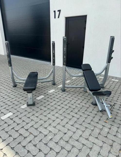 Life Fitness recht en incline pres bench !!, Sport en Fitness, Fitnessmaterialen, Zo goed als nieuw, Ophalen of Verzenden