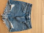 Jeansshort Zara Maat 32, 5€/st, Kleding | Dames, Spijkerbroeken en Jeans, Ophalen, Zo goed als nieuw