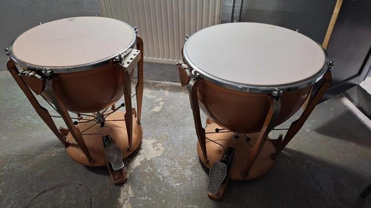 Timpani, pauken 28" en 26", Muziek en Instrumenten, Drumstellen en Slagwerk, Gebruikt, Ophalen