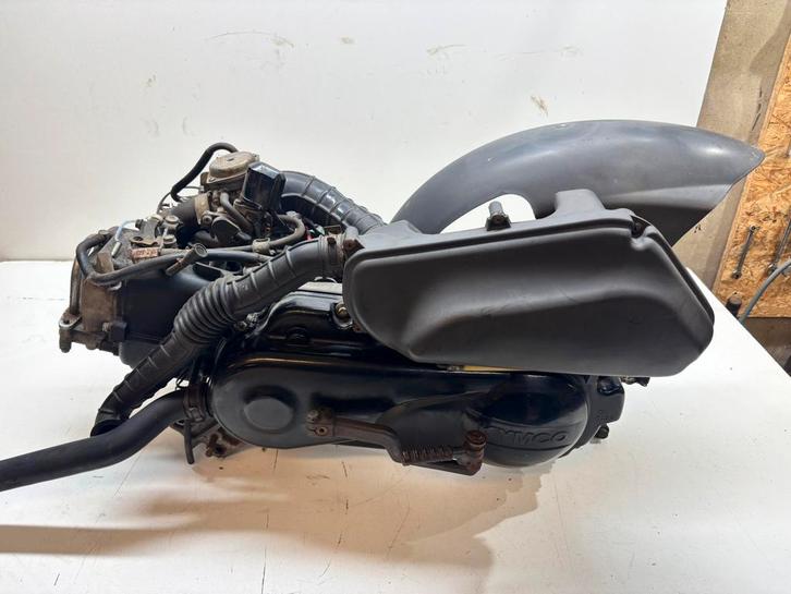 Veel onderdelen Kymco Agility FR 2021 euro4, Fietsen en Brommers, Brommeronderdelen | Scooters, Gebruikt, Kymco, Kap, Ophalen of Verzenden