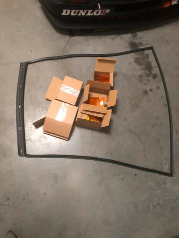 Porsche 964 nieuwe rubber motorkap  beschikbaar voor biedingen