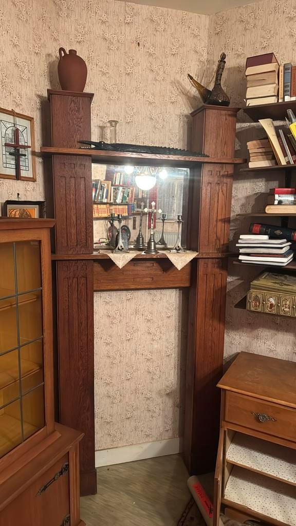 Antieke schouwombouw / schouwmantel met grote spiegel, Antiquités & Art, Antiquités | Autres Antiquités, Enlèvement