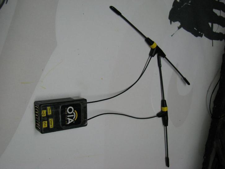 FrSky R9S ontvanger met stabilisatie, Hobby en Vrije tijd, Modelbouw | Radiografisch | Vliegtuigen, Zo goed als nieuw, Ophalen of Verzenden