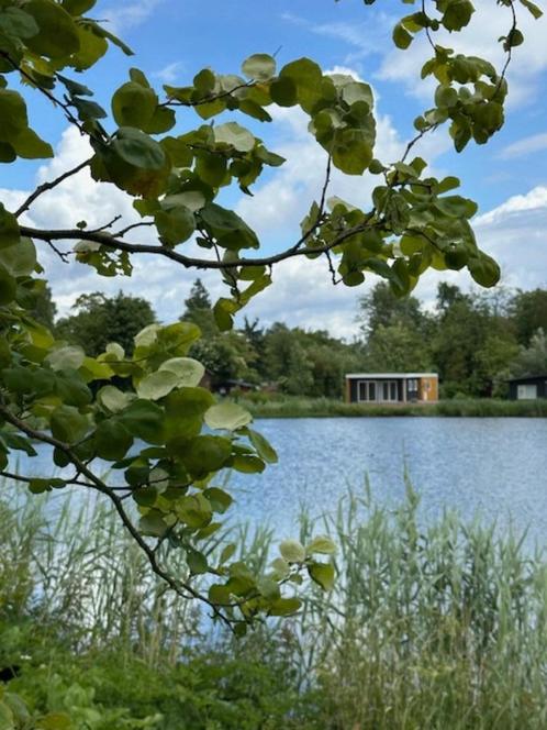 Chalet kopen met plaats voor het hele jaar gebruik, Caravans en Kamperen, Stacaravans, Ophalen of Verzenden