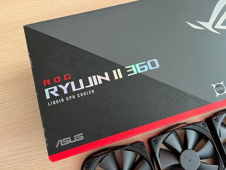 ASUS ROG RYUJIN II 360, Computers en Software, Computerkoelers, Zo goed als nieuw, Luchtkoeling, Ophalen of Verzenden
