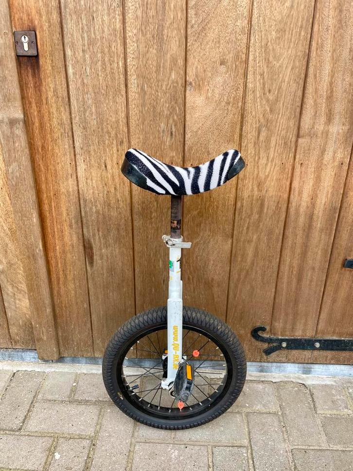 Eenwieler Qu-ax Luxus 20'', Fietsen en Brommers, Fietsen | Eenwielers, Zo goed als nieuw, Ophalen