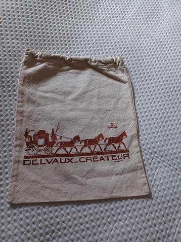 Tassenhoes met het merk DELVAUX beschikbaar voor biedingen