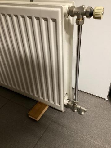 Radiator, chauffage in nieuwstaat 100x50x10 cm beschikbaar voor biedingen
