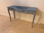 Sfeervolle blauwe vintage sidetable  – Brocante stijl, Huis en Inrichting, Ophalen, Zo goed als nieuw, 25 tot 50 cm, 100 tot 150 cm