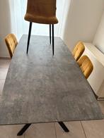 Eettafel met 4 stoelen, Huis en Inrichting, Tafels | Eettafels, Ophalen, Overige materialen, 100 tot 150 cm, Vierkant