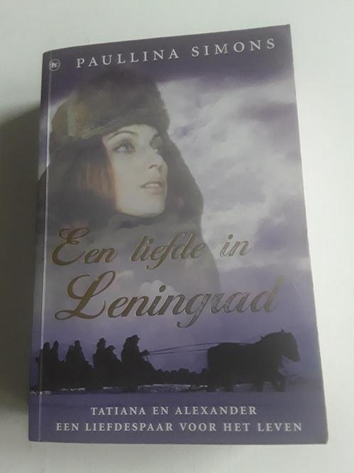 Roman 'Een liefde in Leningrad', Livres, Romans, Utilisé, Europe autre, Enlèvement ou Envoi