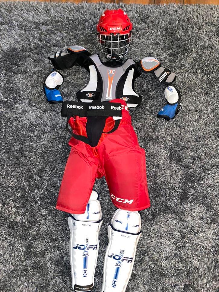 Complete ijshockeyuitrusting + schaatsen, Sport en Fitness, IJshockey, Schaatsen, Ophalen of Verzenden