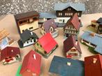 Veel gebouwen (huizen, station, kerk,...) voor HO-treinen, Hobby en Vrije tijd, Ophalen of Verzenden