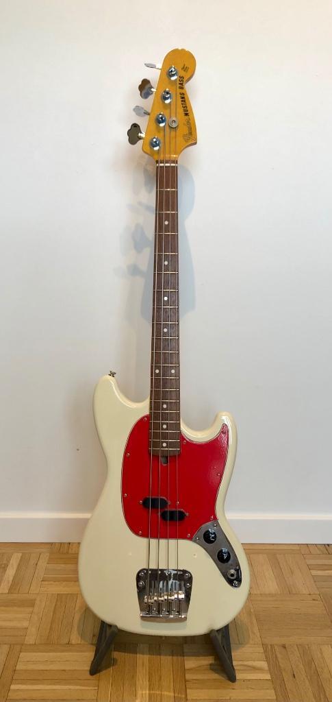 Fender Mustang Bass (CIJ - 2004), Muziek en Instrumenten, Snaarinstrumenten | Gitaren | Bas, Gebruikt, Elektrisch, Ophalen