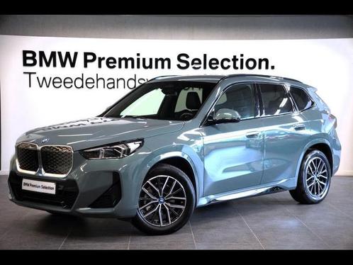 BMW iX1 i eDrive20 M PACK CAMERA TREKH, Auto's, BMW, Bedrijf, X1, Adaptieve lichten, Airbags, Airconditioning, Alarm, Bluetooth