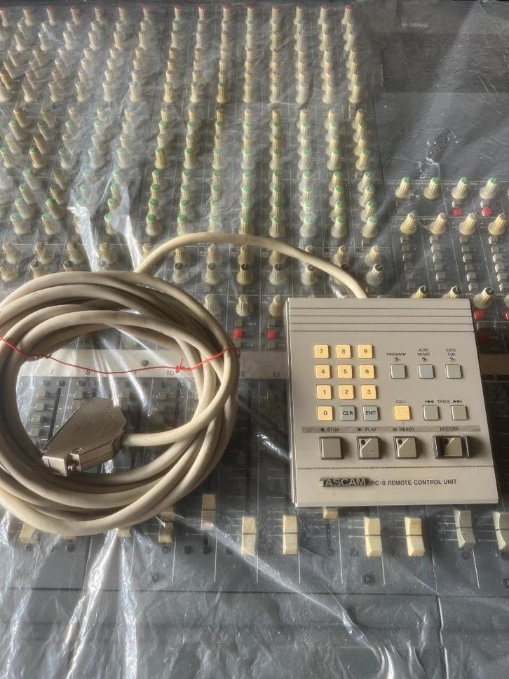 Tascam RC-8 remote control unit, Audio, Tv en Foto, Afstandsbedieningen, Nieuw, Origineel, Ophalen