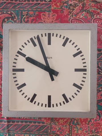Vintage industriële klok Bürk 3 stuks type fabrieksklok beschikbaar voor biedingen