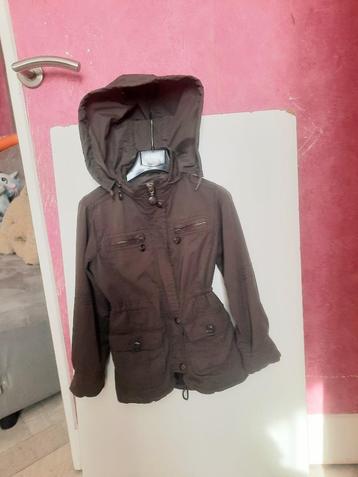 5 ans, veste / parka avec capuche beschikbaar voor biedingen