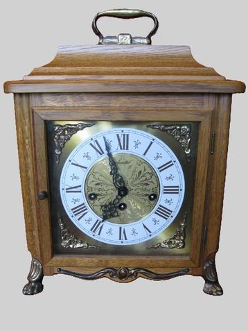 Iconische antieke Westminster pendulette      beschikbaar voor biedingen