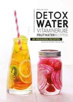 Detox water - Vitaminerijke fruitwaterrecepten - 80 recepten, Ophalen of Verzenden, Zo goed als nieuw