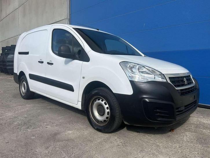 Peugeot Partner 1.6 BlueHDi L2 - 3 Zit (6.983 euro excl) Eu, Auto's, Bestelwagens en Lichte vracht, Bedrijf, ABS, Airbags, Airconditioning