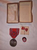 Médaille de la Croix-Rouge japonaise WWII (A), Collections, Enlèvement ou Envoi, Autres, Ruban, Médaille ou Ailes