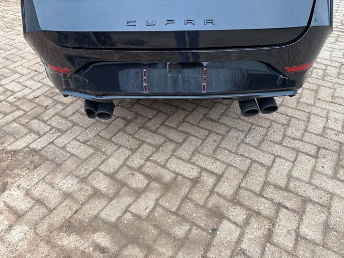 Achterbumper van een Cupra Leon (LY9T), Autos : Pièces & Accessoires, Carrosserie & Tôlerie, Pare-chocs, Seat, Utilisé, 3 mois de garantie