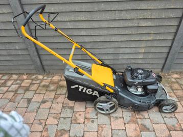 Grasmachine tiga met honda motor  beschikbaar voor biedingen