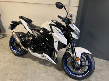 Suzuki GSX-S750 met extra's in mooie staat disponible aux enchères