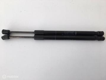 Gasveer motorkap set BMW X5 F15 ('13-'18) 7308065 beschikbaar voor biedingen