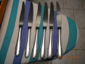 Bestek : messen 6st + 5st. beschikbaar voor biedingen