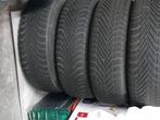 4 roues d'hiver avec pneu Pirelli 195/65-15, Autos : Pièces & Accessoires, 15 pouces, Pneus hiver, Enlèvement ou Envoi, Véhicule de tourisme