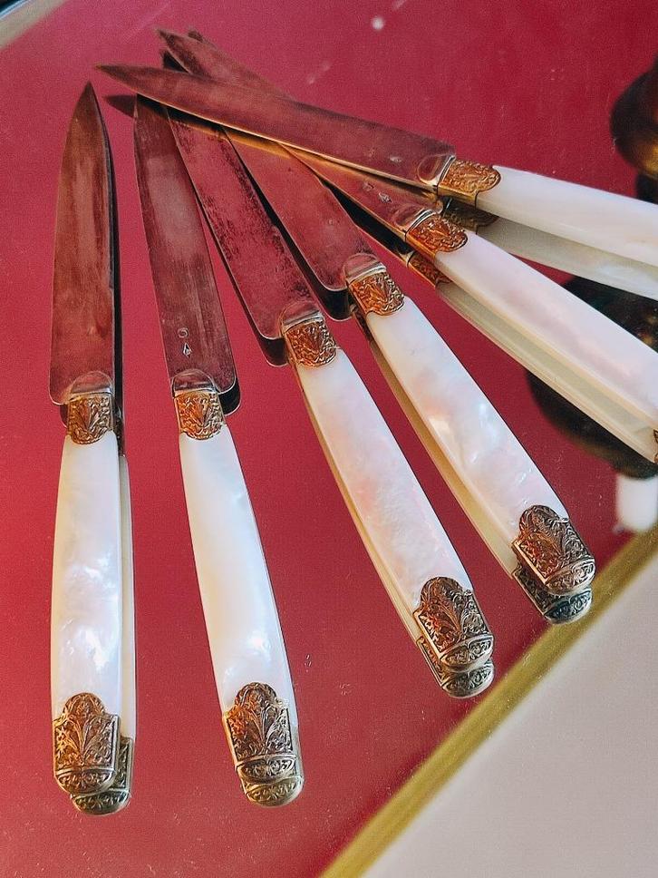 6 zilveren verguld messen met parelmoer,Frankrijk 19 eeuw, Antiek en Kunst, Antiek | Zilver en Goud, Zilver, Ophalen of Verzenden