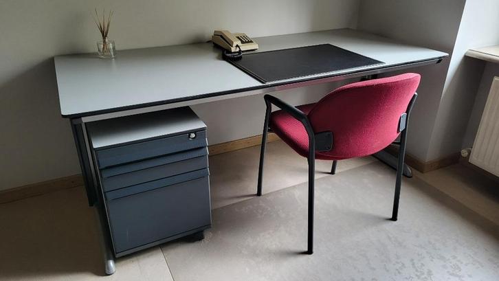 Ahrend kantoormeubelen, Huis en Inrichting, Woonaccessoires | Wandplanken en Boekenplanken, Gebruikt, Ophalen