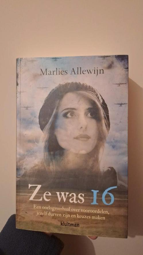 Marlies Allewijn - Ze was 16, Livres, Livres pour enfants | Jeunesse | 13 ans et plus, Utilisé, Enlèvement ou Envoi