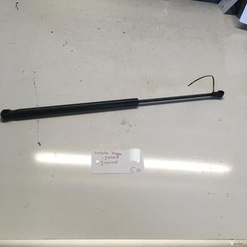 Toyota Aygo 2006  Wagennr 1900010  Gasveer achterklep beschikbaar voor biedingen