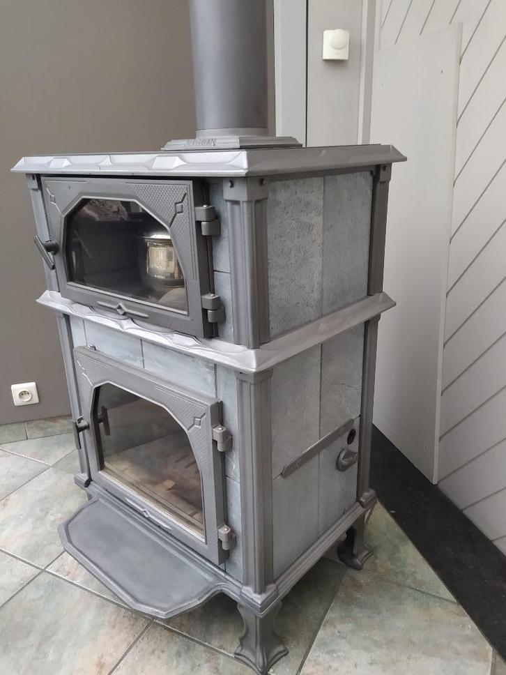 Altech hout kachel  in speksteen en gietijzer, Huis en Inrichting, Kachels, Gebruikt, Vrijstaand, Houtkachel, Hout, Ophalen