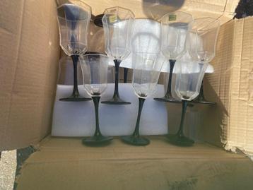Verres à vin beschikbaar voor biedingen