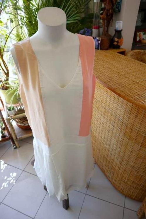 leuk zacht abstract kleurvolle jurk, Kleding | Dames, Jurken, Zo goed als nieuw, Maat 42/44 (L), Wit, Onder de knie, Ophalen of Verzenden