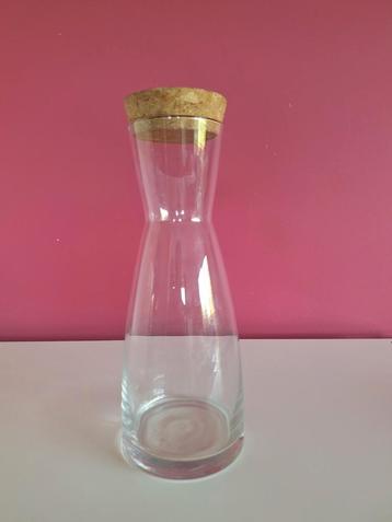 Carafe en verre et bouchon de liège  beschikbaar voor biedingen