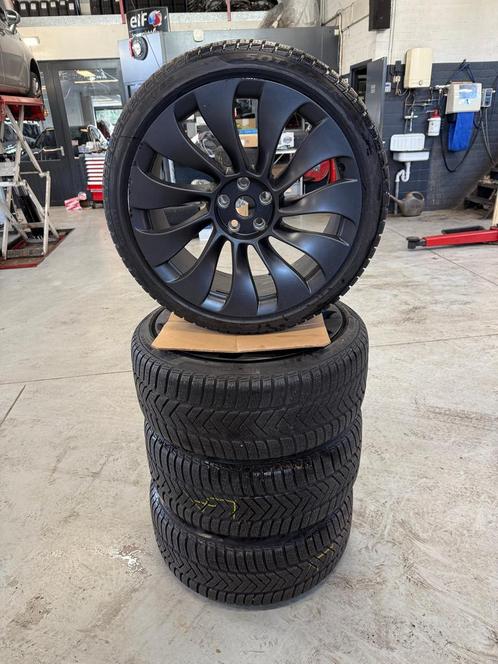 Originele winterset tesla model Y 21 inch, Auto-onderdelen, Banden en Velgen, Banden en Velgen, Winterbanden, 21 inch, 275 mm