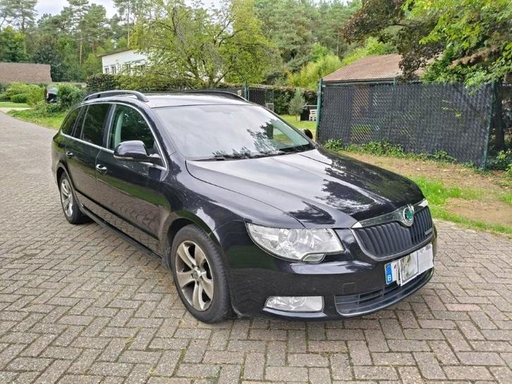 Skoda Superb 1,6TDI Greenline Combi, Auto's, Skoda, Particulier, Superb, Airbags, Airconditioning, Alarm, Bluetooth, Boordcomputer