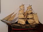 Lot Antieke Houten Bootjes en 1 in glazen fles, Ophalen