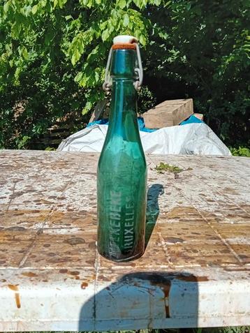 Oude vintage bierfles Melkebeke Brussel  beschikbaar voor biedingen