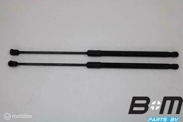 Set gasdrukveren achterklep VW Polo 2G beschikbaar voor biedingen
