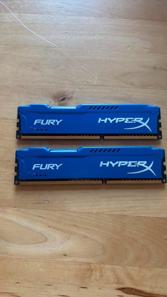 Mémoire DDR3 Kingston HyperX Fury — 8 Go (2 x 4 Go), Informatique & Logiciels, Mémoire RAM, Comme neuf, DDR3, Enlèvement