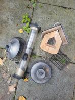 Vogelvoederzuil en vetbolhouders en pindahuisje, Enlèvement, Utilisé