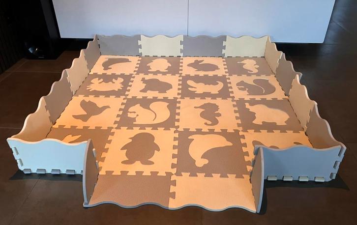 Foam puzzelmat, neutrale kleur, opstaande rand, ballenbad, Kinderen en Baby's, Speelgoed | Speelkleden, Zo goed als nieuw, Ophalen