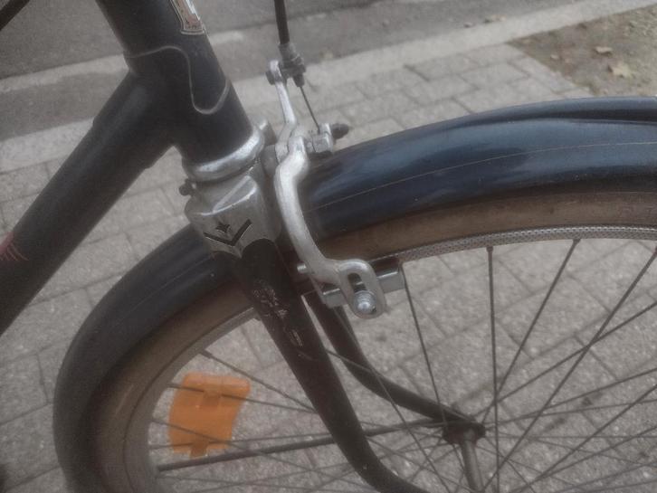 Damesfiets in orde gezet 28 inch 3 vers ledverlichting, Fietsen en Brommers, Fietsen | Dames | Damesfietsen, Versnellingen, Ophalen
